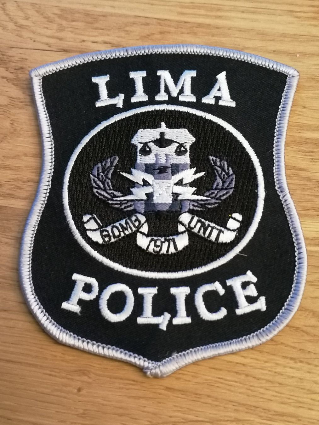 Toppe: LIMA - Bomb Unit 1971 - Police / Polizei Patch – Nuovo (secondo la descrizione) da Basel venduto da vintagecollector