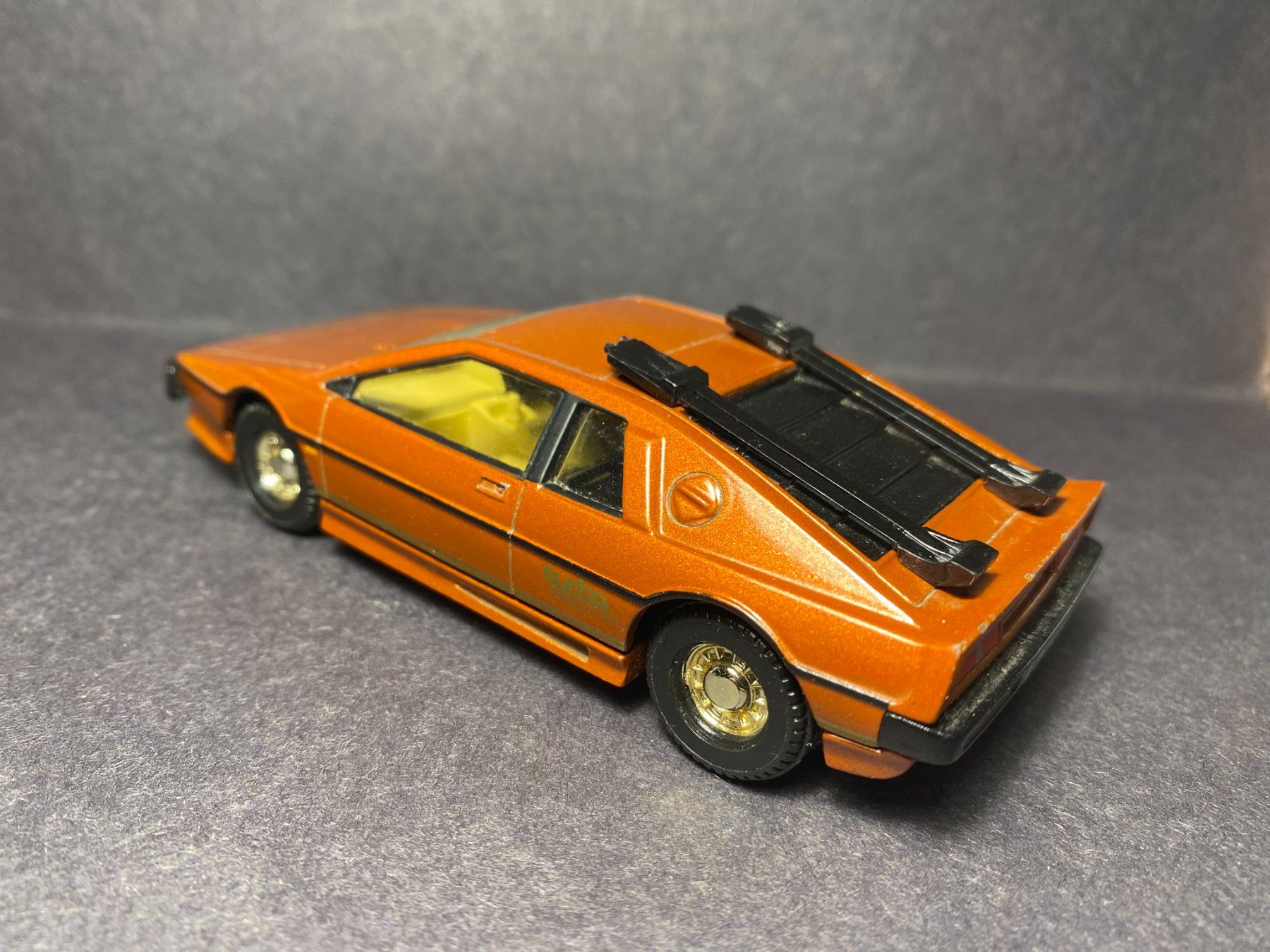 Corgi Toys Modellini d'auto: Lotus Esprit James Bond 007 - Corgi 1:36 – Usato da Spiez venduto da Mlandcruiser 2