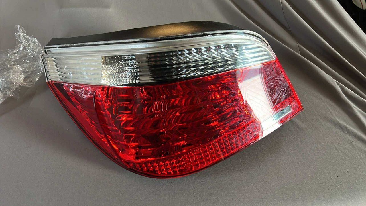 BMW Fari: BMW Rückleuchte neu! – Nuovo e nell'imballaggio originale da Therwil venduto da Mucjing 1