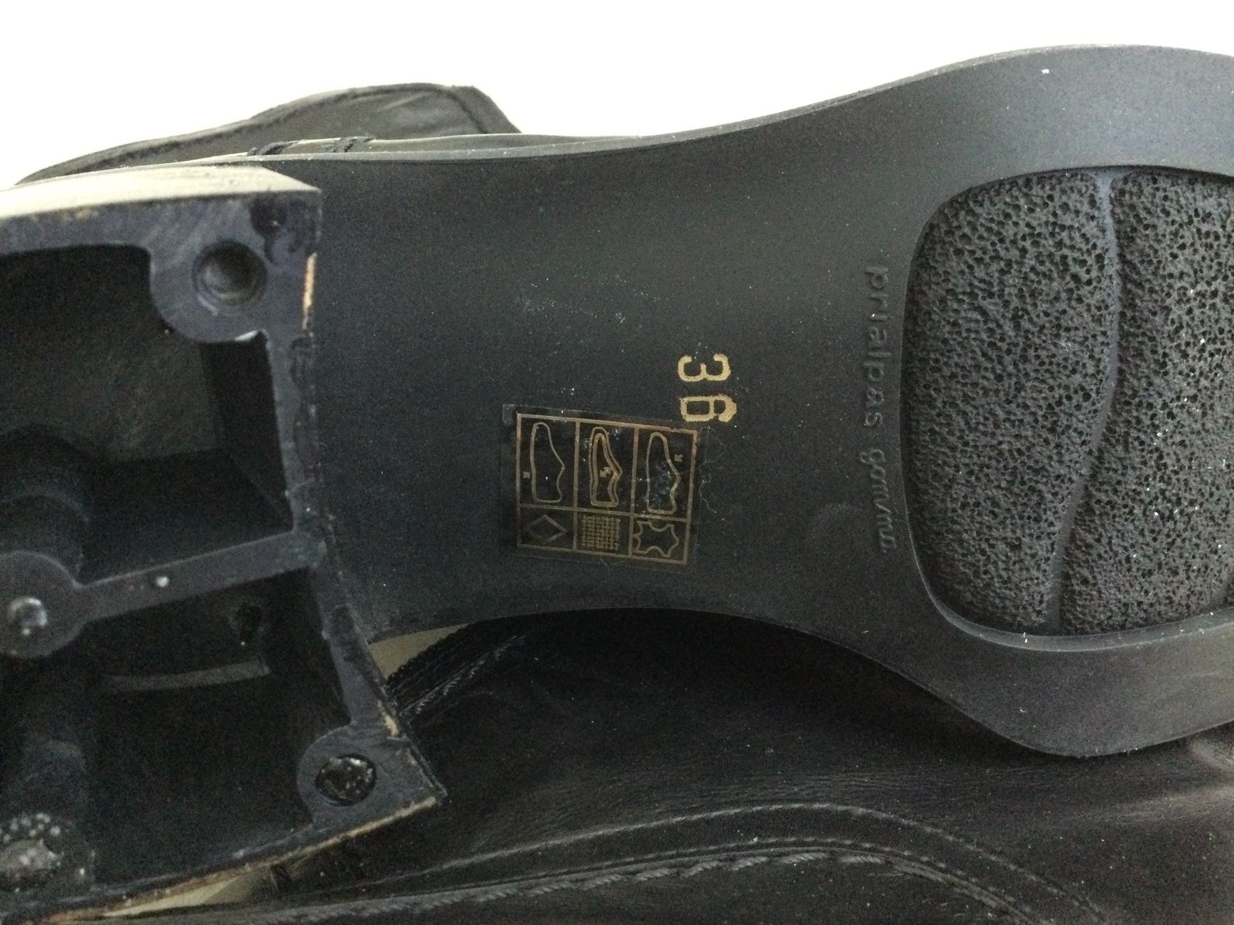 Mexx Damenschuhe: Schwarze Lederstiefeletten von Mexx, Grösse 36 – Neu und originalverpackt aus Baar von negombo 5