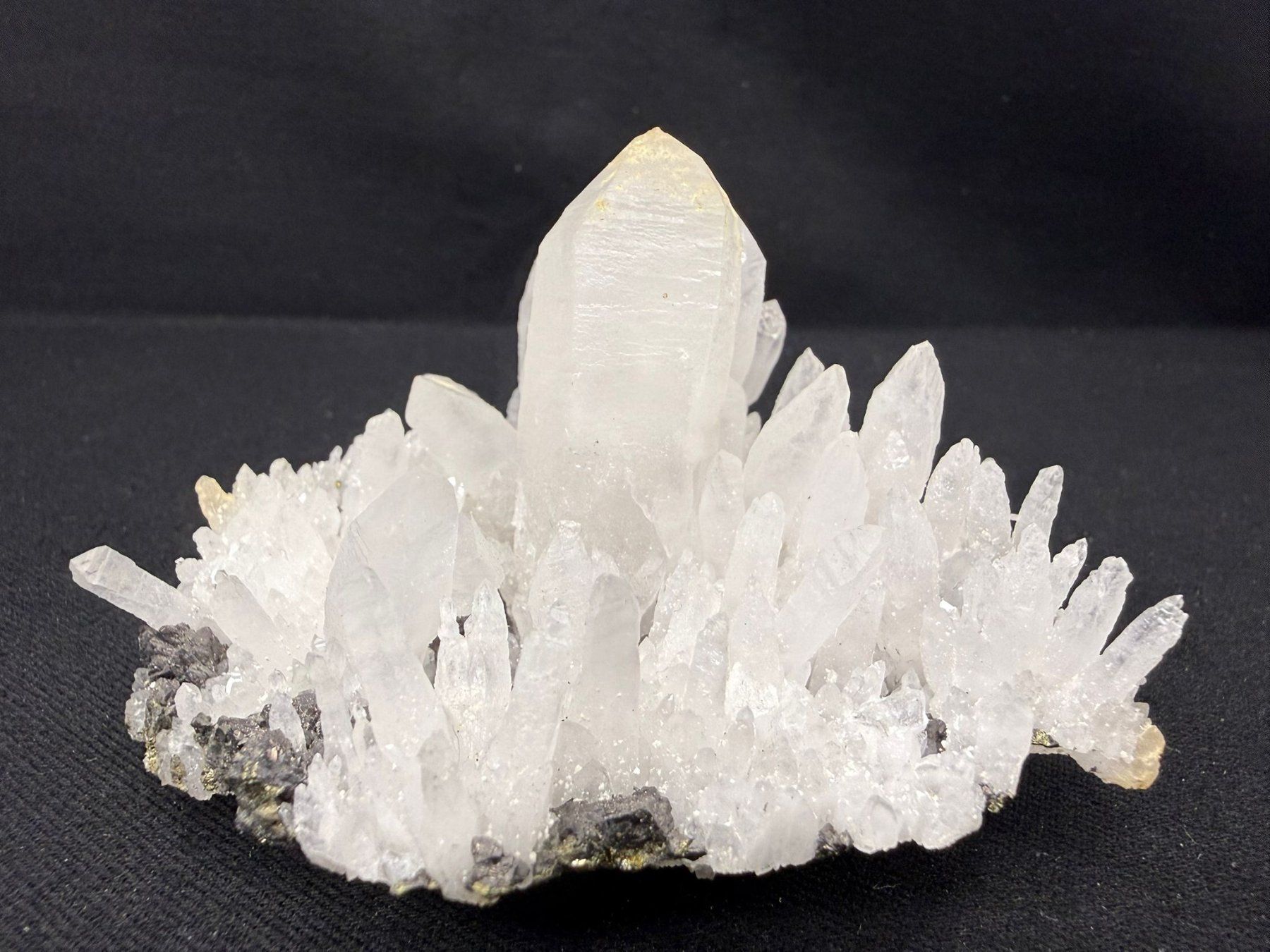 Minerali & Pietre curative: Quartz mit Quartz var. Scepter – Usato da Schinznach Bad venduto da Demerald