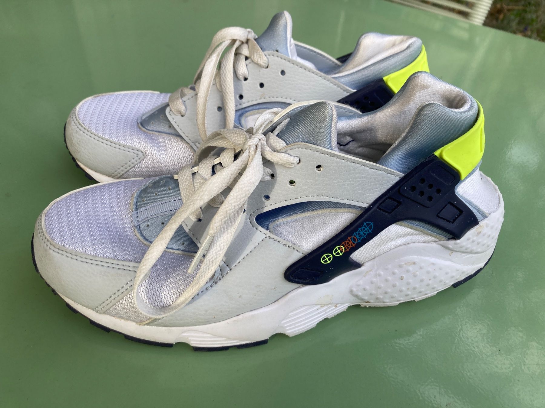 Nike Scarpe da donna: Nike Air Huarache – Usato da Zürich venduto da soulrider73 1