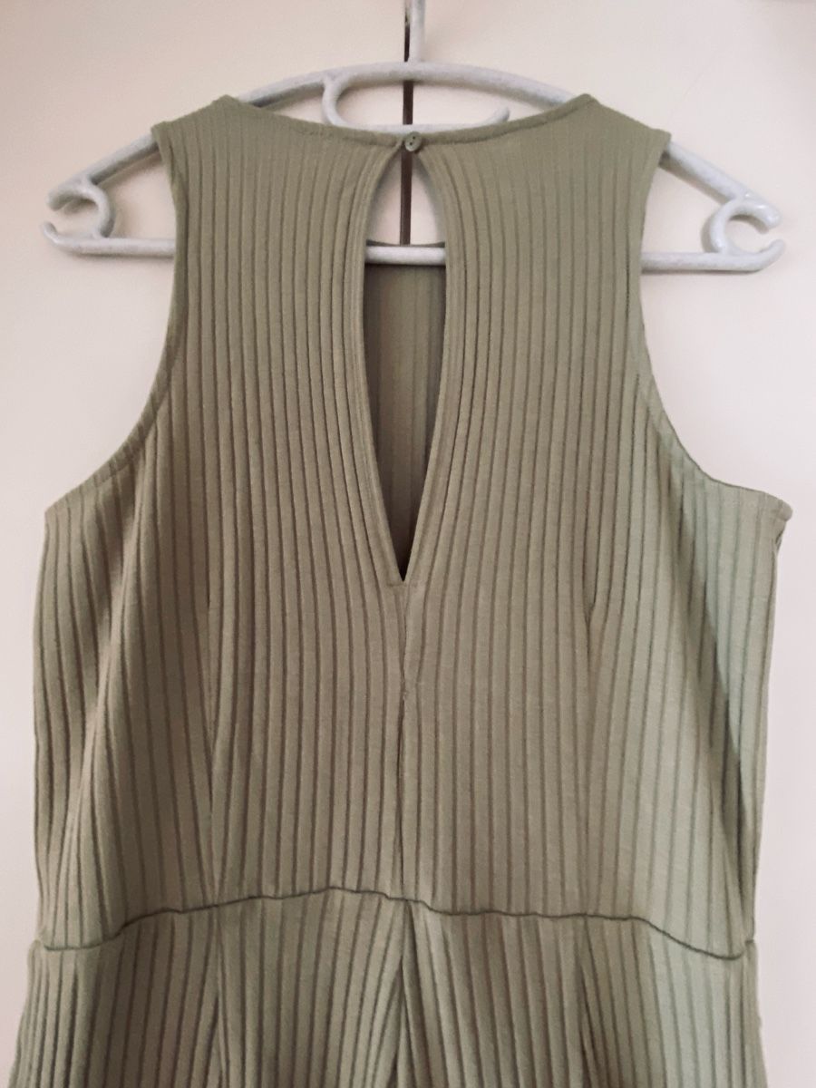 H&M Tute: Jumpsuit H&M vert olive - neuf - taille S – Nuovo e nell'imballaggio originale da Genève venduto da swissjojo 2