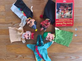 Kasperlitheater mit Figuren und Rollenheft