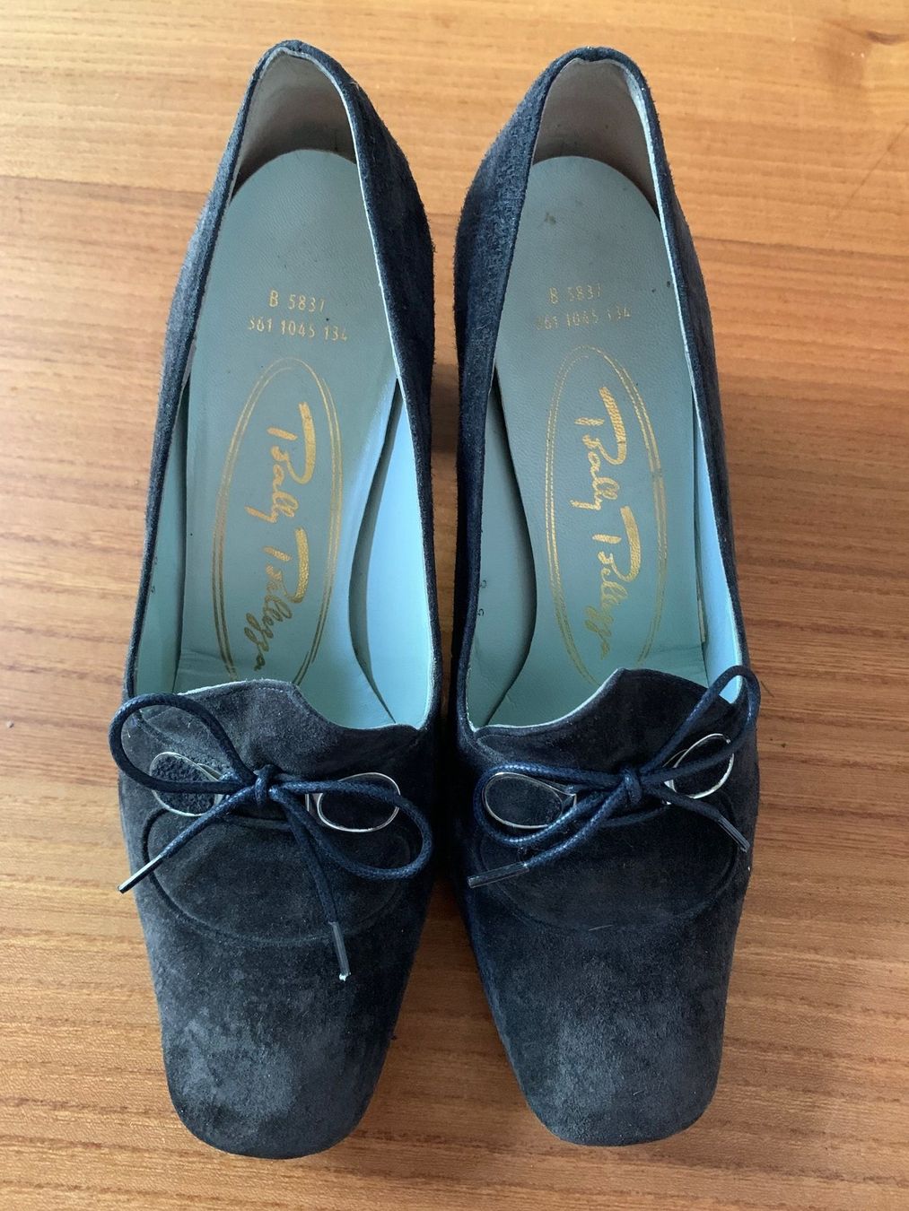 Scarpe da donna: Vintage Wildleder Pumps BALLY Gr. 38 – Usato da Zürich venduto da RM123 4
