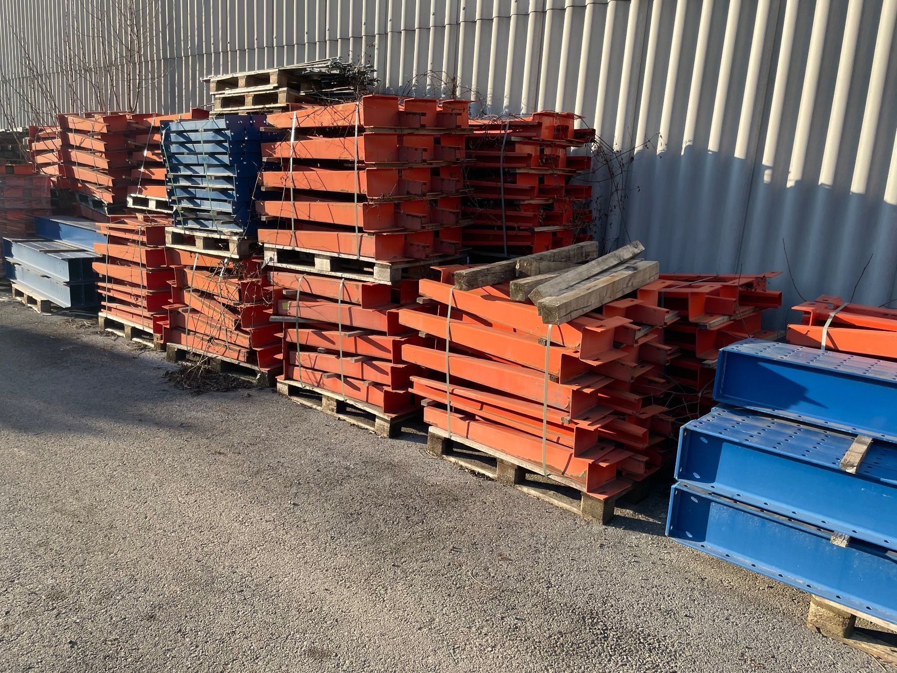 Scaffali: Kragarm elvedig – Usato da Niederuzwil venduto da beti077