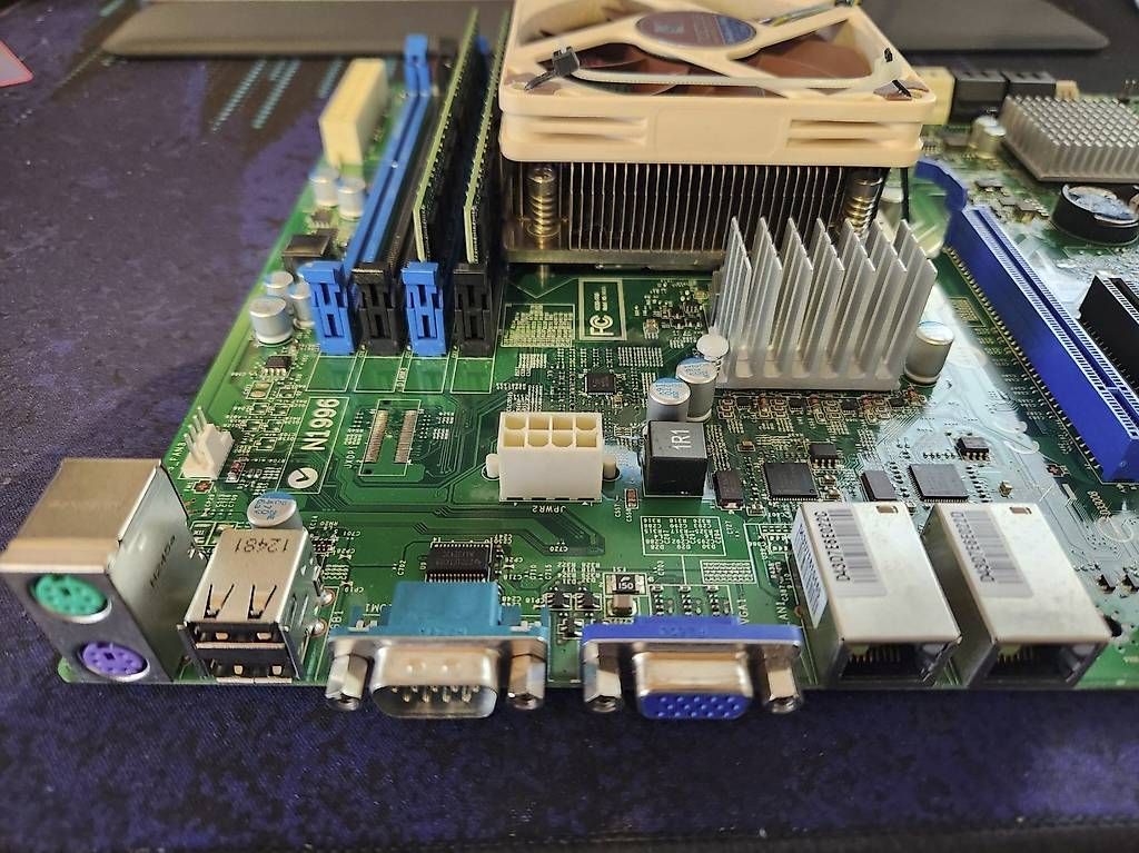 Mainboards: Server Mainboard MSI MS-S0121; Xeon E3-1230V2; 16GB ECC RAM – Gebraucht aus Wettingen von Allmilchigsinn 1