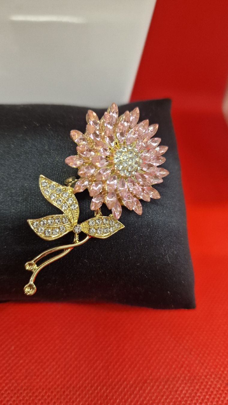 Spille & Fermagli: Vintage Brosche Blume mit Strass, Modeschmuck, – Nuovo (secondo la descrizione) da Herisau venduto da Antiques.AR