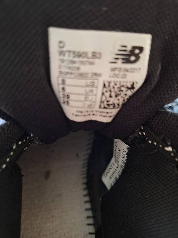 Scarpe da uomo: New Balance 39 – Usato da Dällikon venduto da Martisw7