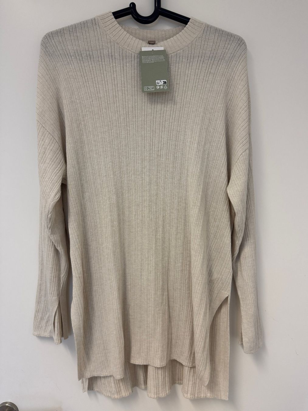 H&M Maglioni & Felpe: Neu** H&M Strickpullover Beige & oversized Gr. M – Nuovo e nell'imballaggio originale da Zollikon venduto da Krenapf