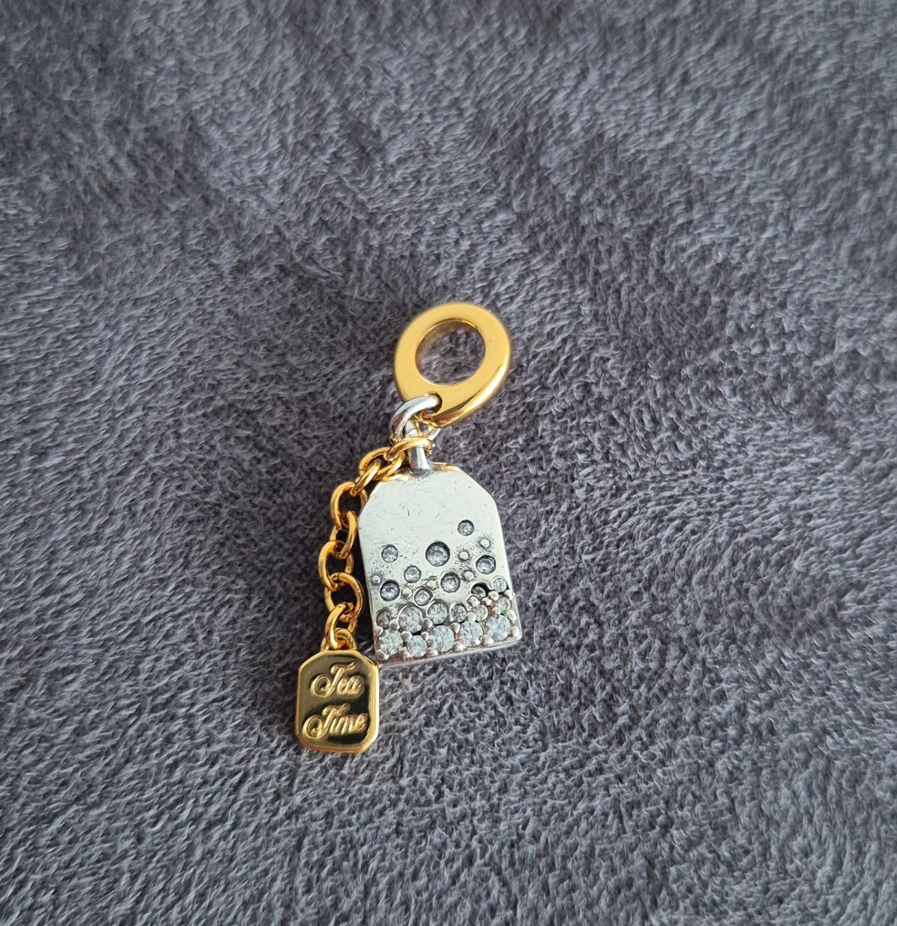 Ciondoli: Charm Teebeutel +Garantie – Nuovo (secondo la descrizione) da Rotkreuz venduto da Carbone_Bijou-Shop