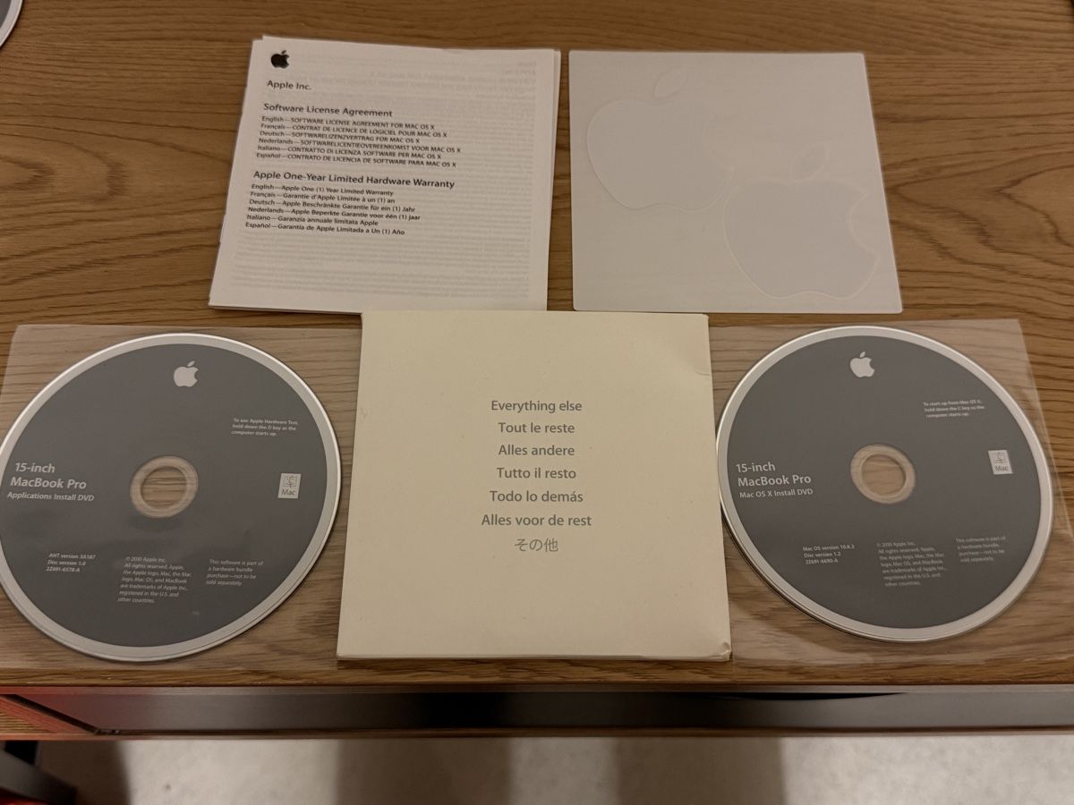 Apple Software: Original MacBook Pro OS X Install Discs – Usato da frauenfeld venduto da mac_c7jc