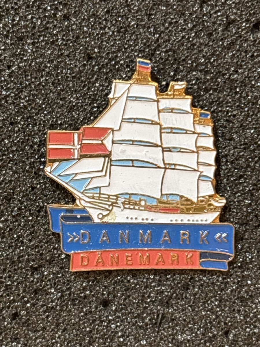 Plaquettes & Badges: Pin Segelschiff Danmark – D'occasion à Matzingen par Old-Shop