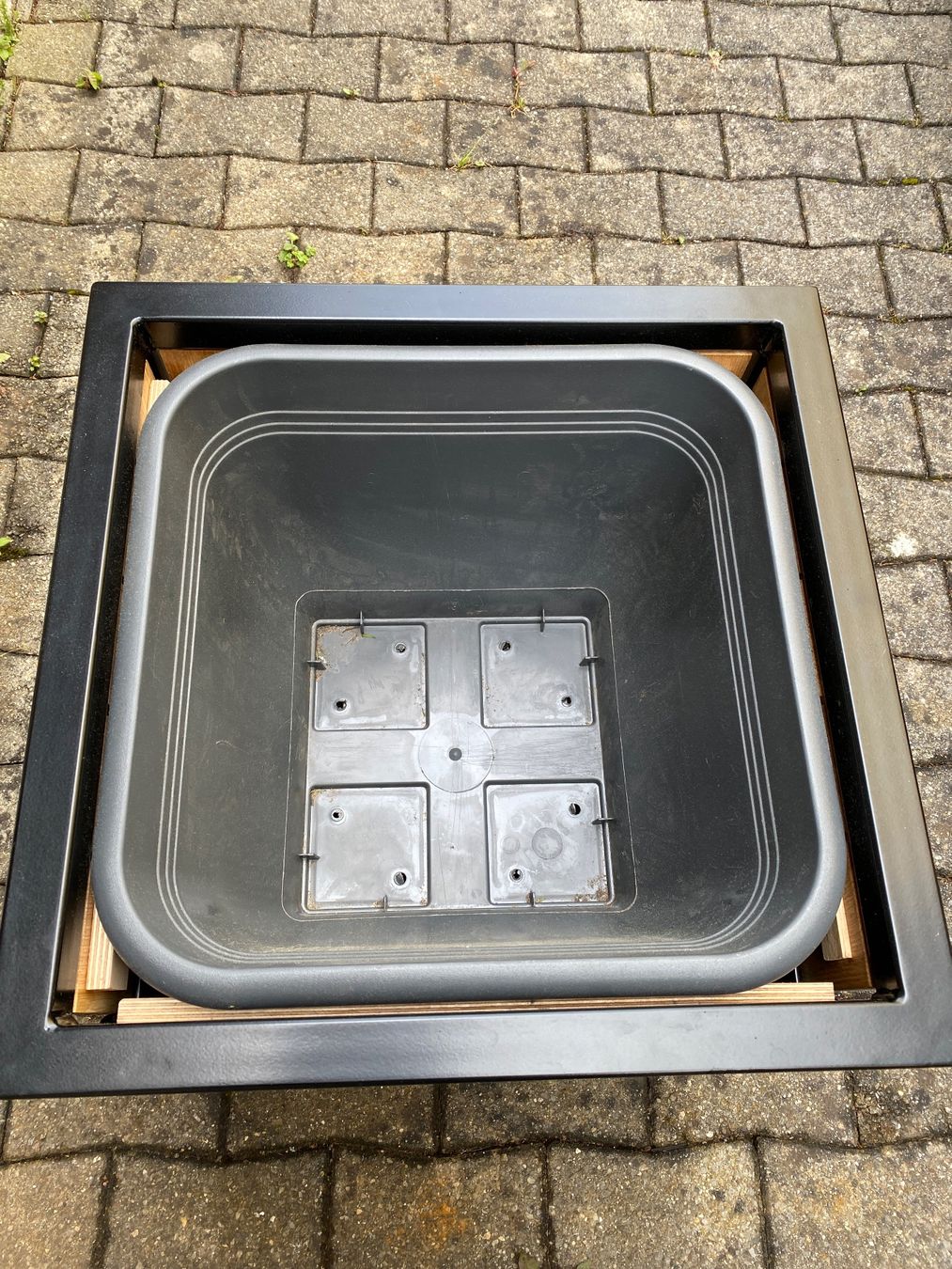 Vasi per fiori: Pflanzenkübel mit Eichenholz 46x46x50 – Usato da Wängi venduto da Retro_W 4