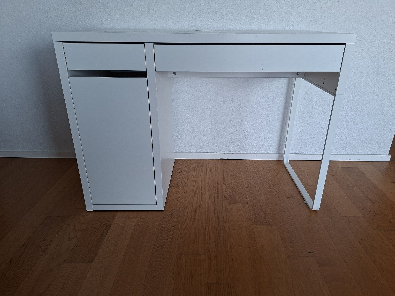 Schreibtische: Schreibtisch Ikea weiss – Gebraucht aus Hildisrieden von Letzi0