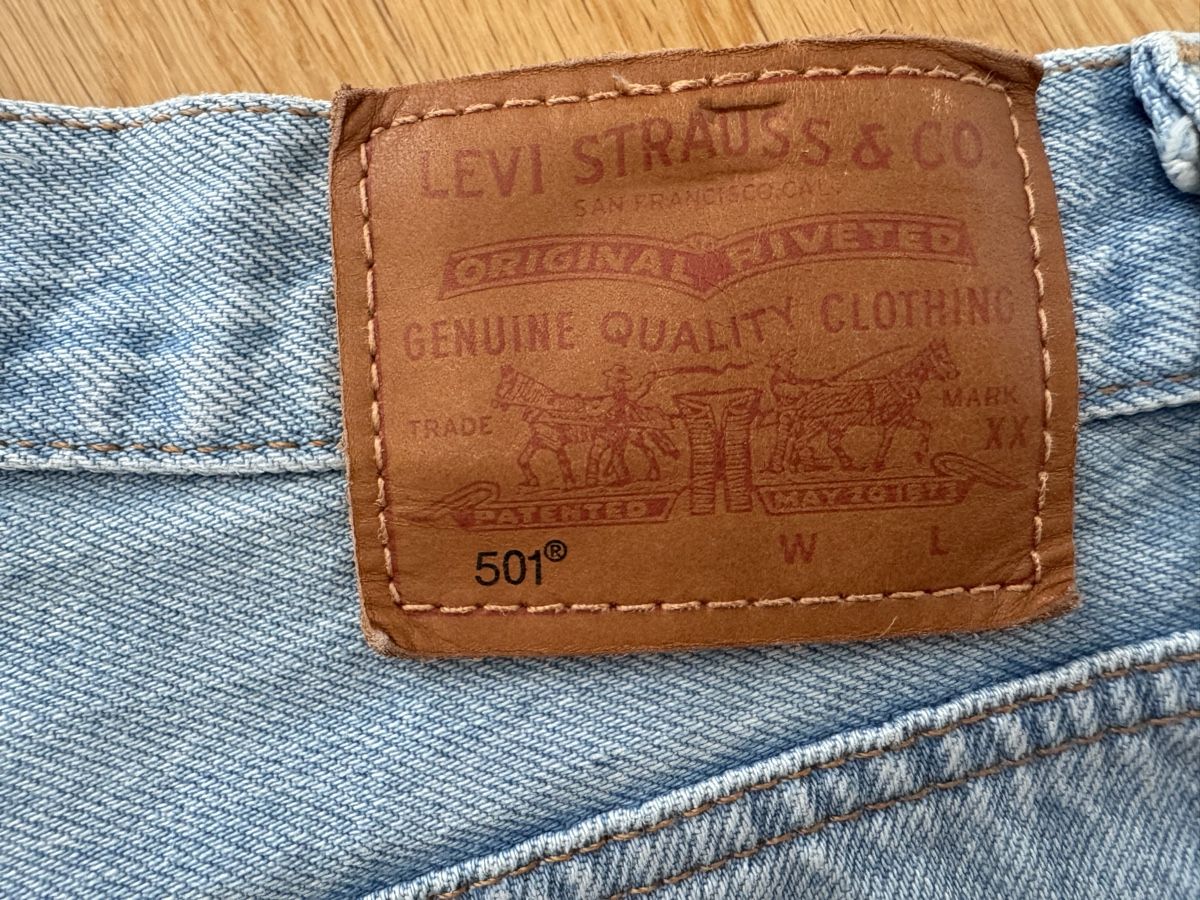 Levi's Pantaloni: Levis 501 Jeans Shorts W29  – Usato da St.Gallen venduto da Isnisodo 5