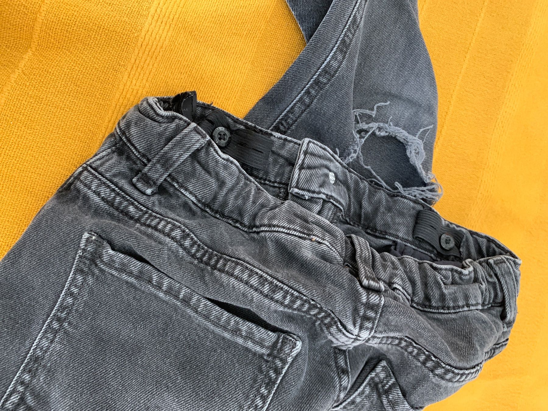 H&M Hosen: Hose, Jeans, Gr. 152 – Gebraucht aus Winterthur von Samu-V 6
