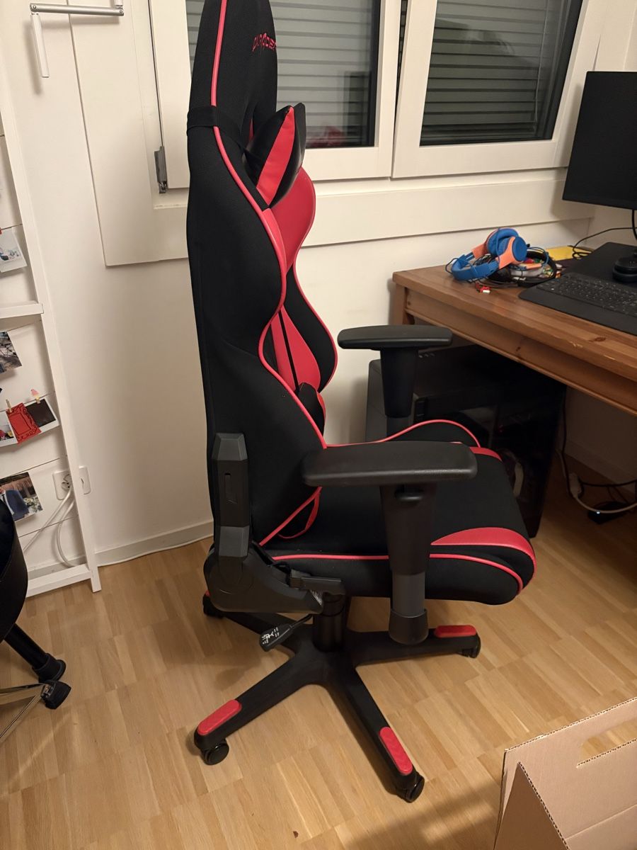 DXRacer Sedie: DXRacer Racing gaming chair – Usato da Binningen venduto da G_Sam87 1