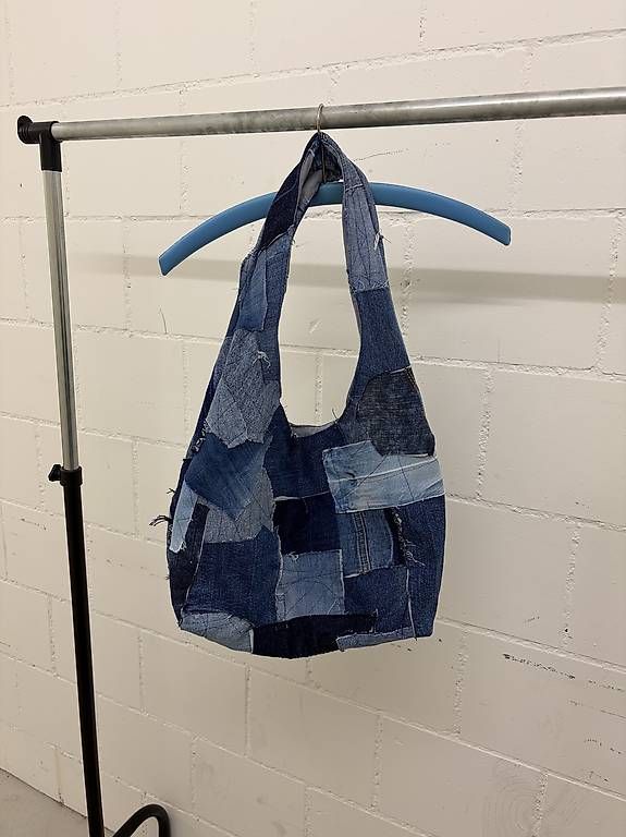 Sacs femmes: Handmade Tasche aus Jeans – Neuf avec emballage d'origine à Pratteln par Muriel_H