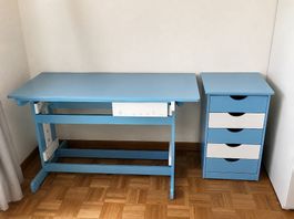 Kinder-Schreibtisch mit Kommode hellblau 