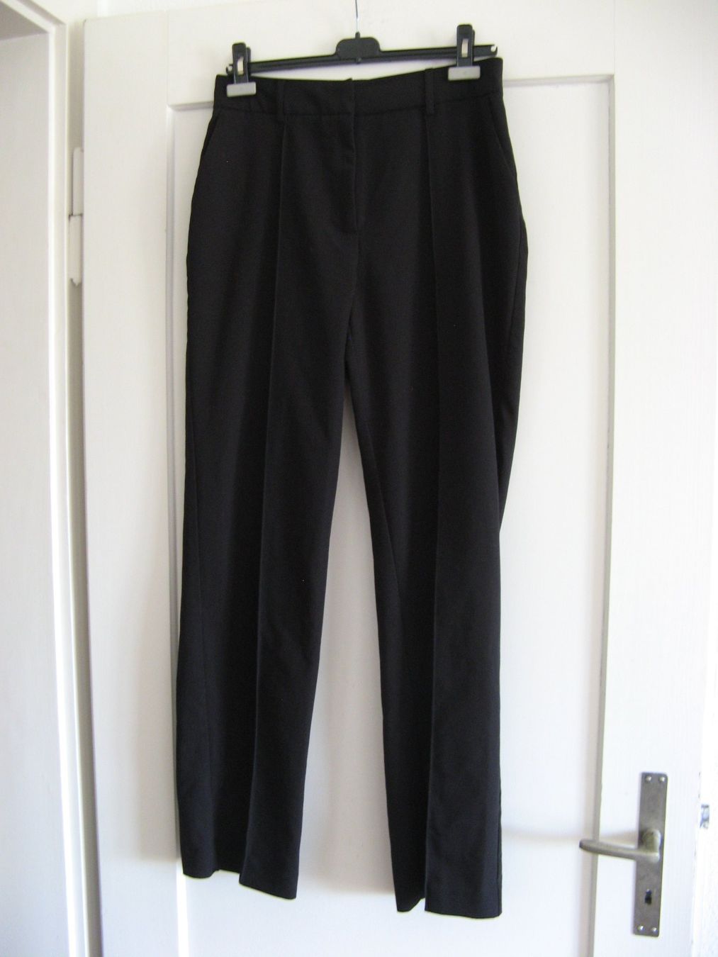 Na-kd Pantaloni: schwarze Hose Gr. 38 Na-kd – Usato da Zürich venduto da apil
