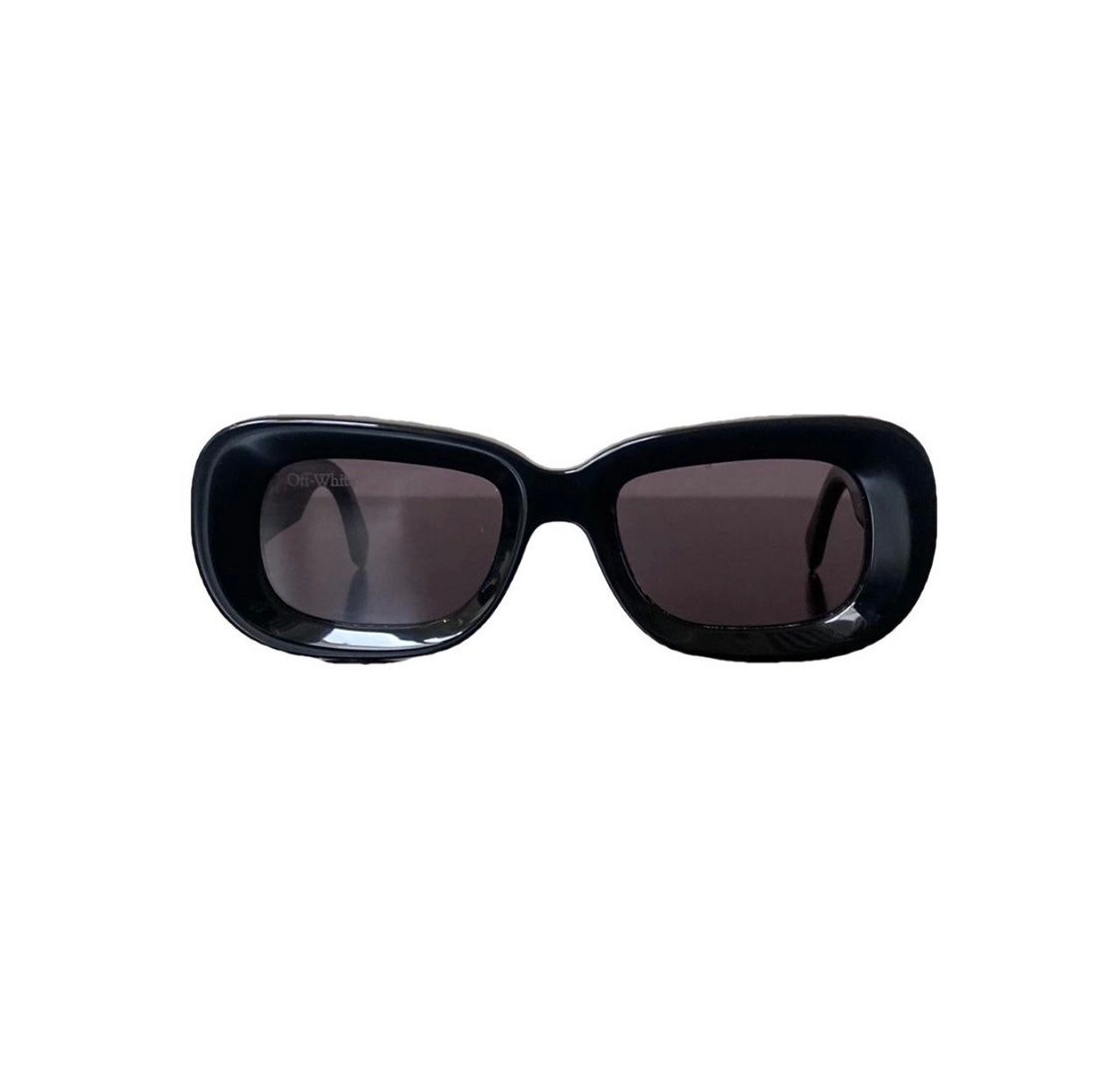 Off-White Occhiali & Lenti: Off-white sunglasses – Nuovo (secondo la descrizione) da Biel/Bienne venduto da Sommer_17