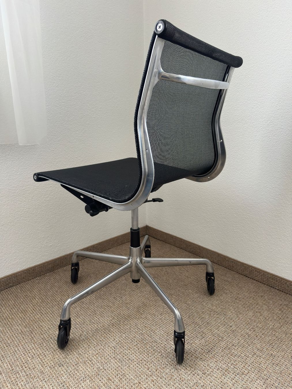 Vitra Chaises: Bürostuhl Vitra – D'occasion à Hittnau par LiLRabBbit 1