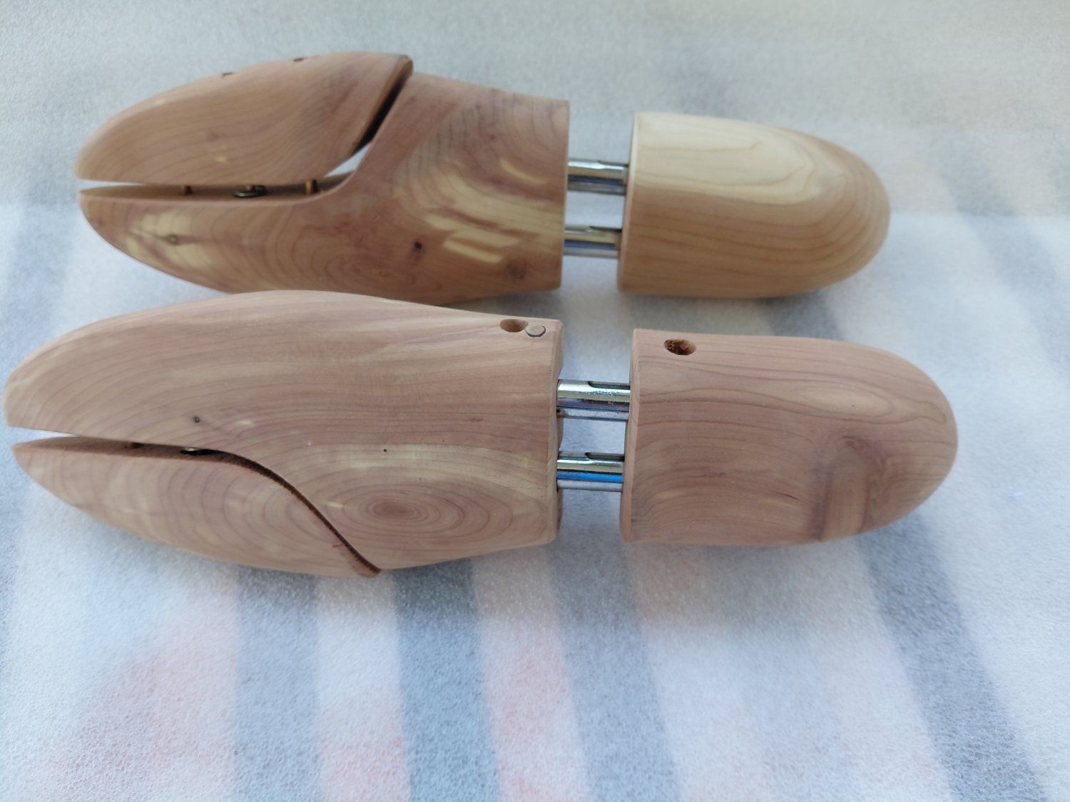 Herrenschuhe: Schuhspanner aus Holz Größe 43 -C49 – Gebraucht aus Morges von vimajes12 3