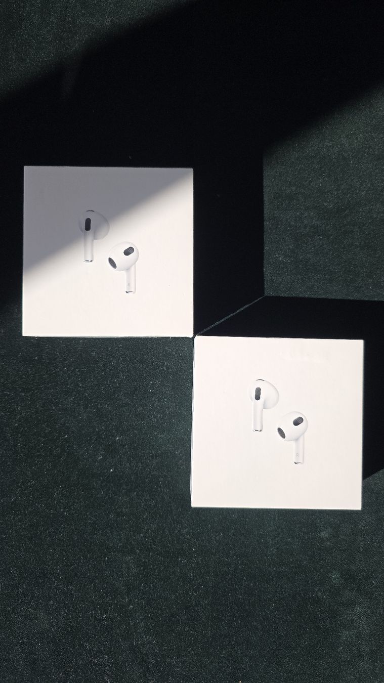 Apple Cuffie: Apple AirPods 3. Generation - Neu – Nuovo e nell'imballaggio originale da Neuchâtel venduto da AGDC
