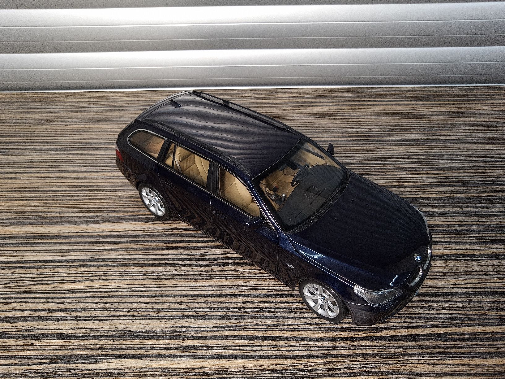 Kyosho Modellini d'auto: BMW 5 Series Touring Kyosho Modellauto – Usato da Reiden venduto da Zofi-Brocki 5