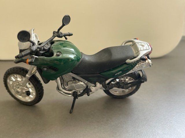 Kit di modellismo & Modellini statici: BMW F 650 GS MODELL – Usato da Honau venduto da sainj 1