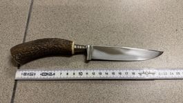 Jagdmesser / Fahrtenmesser mit echtem Hirschhorngriff