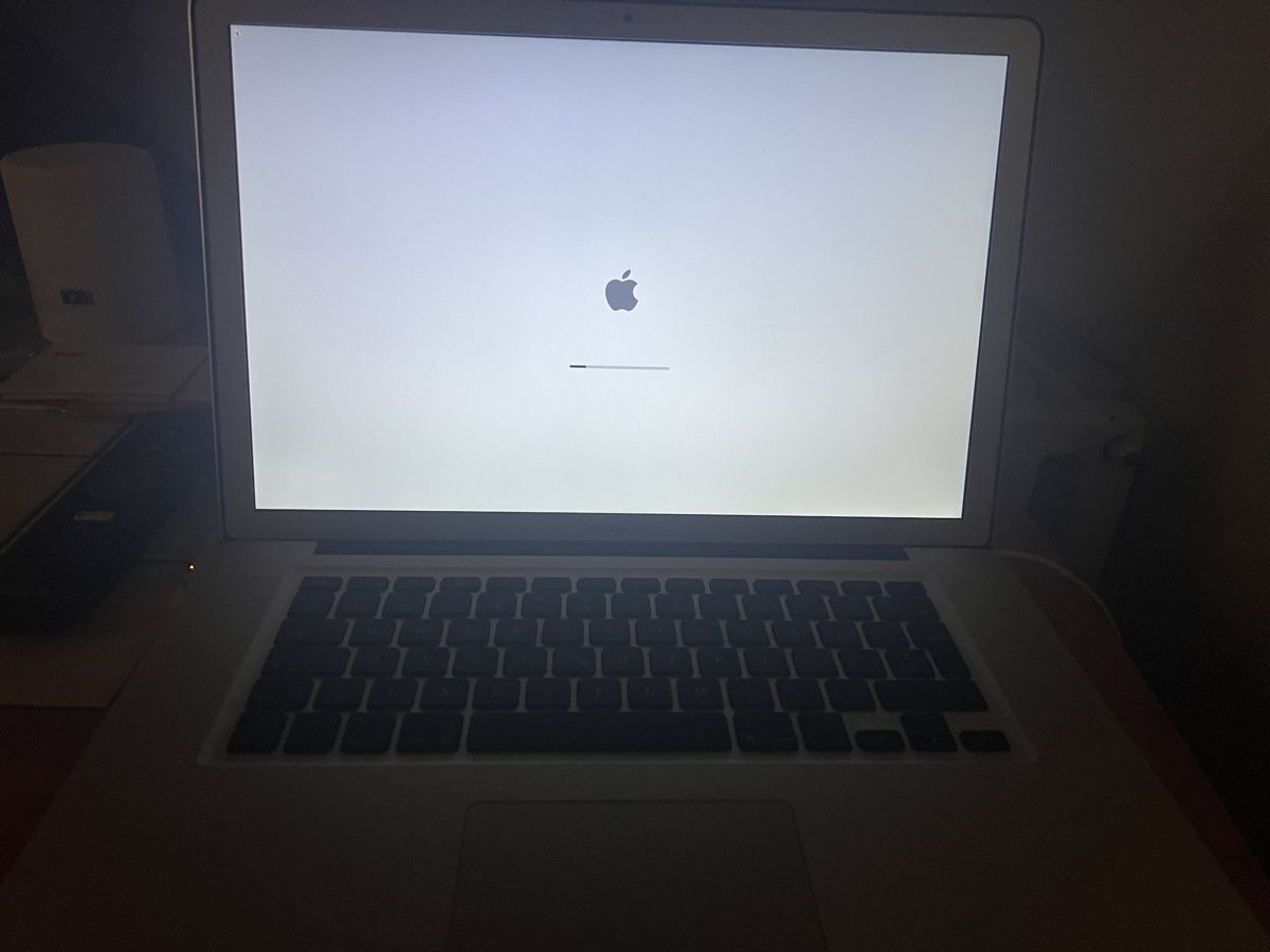 Apple Notebook: MacBook Pro 15 – Usato da Romanshorn venduto da fabioR03 2