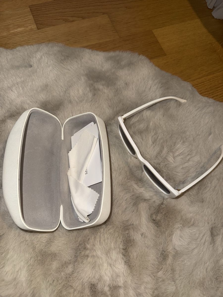 Michael Kors Brillen & Gläser: Michael Kors Sonnenbrille – Gebraucht aus Chur von noe_vw9n 1