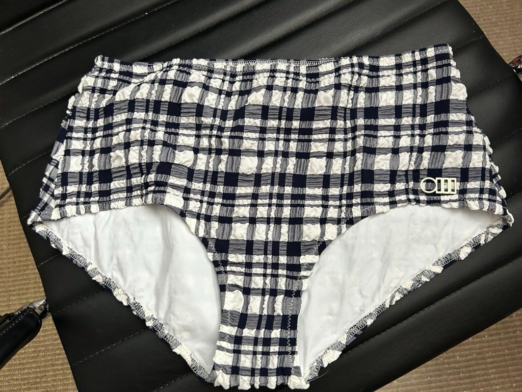 Badekleider & Bikinis: Solid & Striped Bikini L – Gebraucht aus Itingen von bra_c7hw 3
