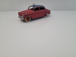 SIMCA ARONDE (1/43) DINKY TOYS