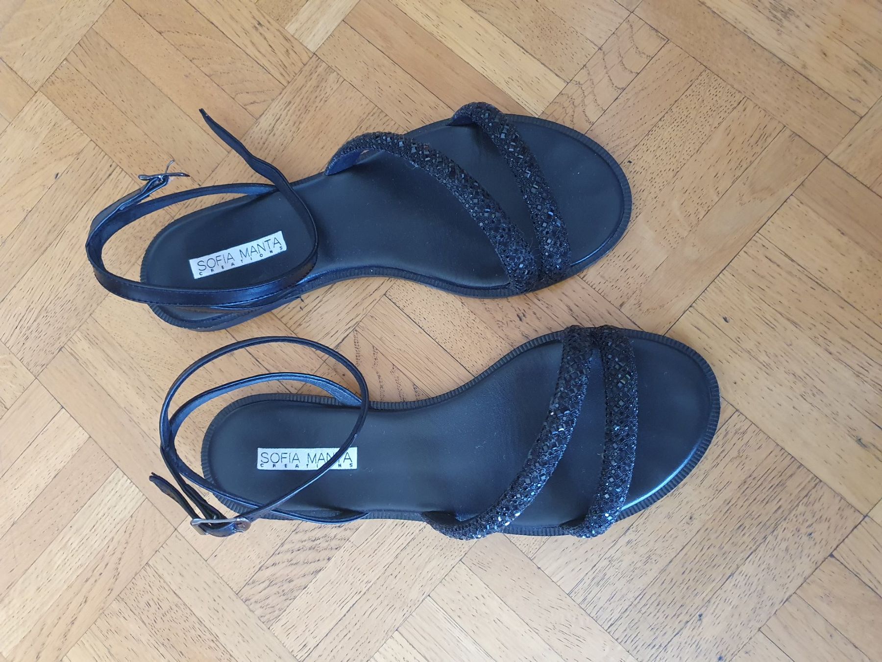 Scarpe da donna: Sandalen, schwarz mit Glitzer Gr. 38 – Nuovo (secondo la descrizione) da Genève venduto da sve_kk28 1