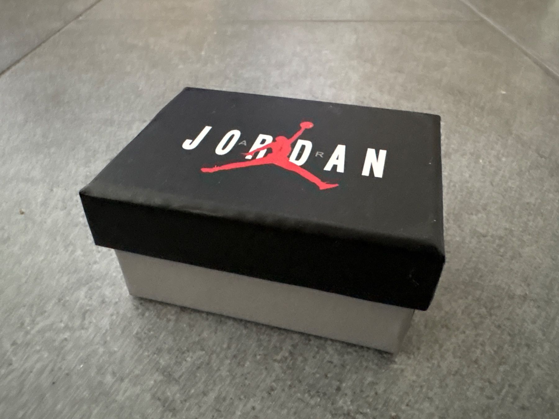Nike Altro in Decorazioni & Accessori: Nike / Jordan / Geschenk / Boxen – Nuovo (secondo la descrizione) da Wetzikon ZH venduto da Boldeagle01 5