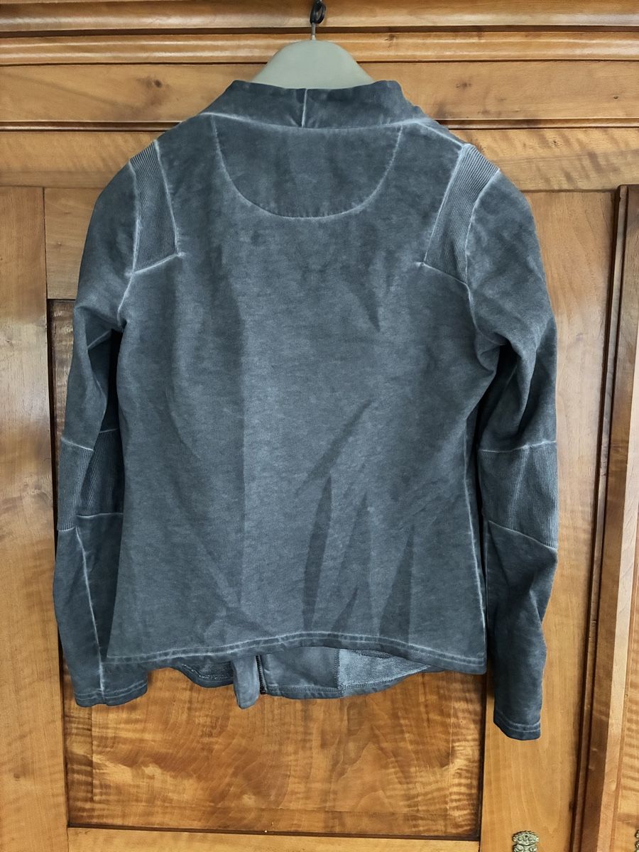Liebeskind Giacche: Liebeskind Sweatshirt Jacke M – Usato da Küttigen venduto da Luckynatur 1
