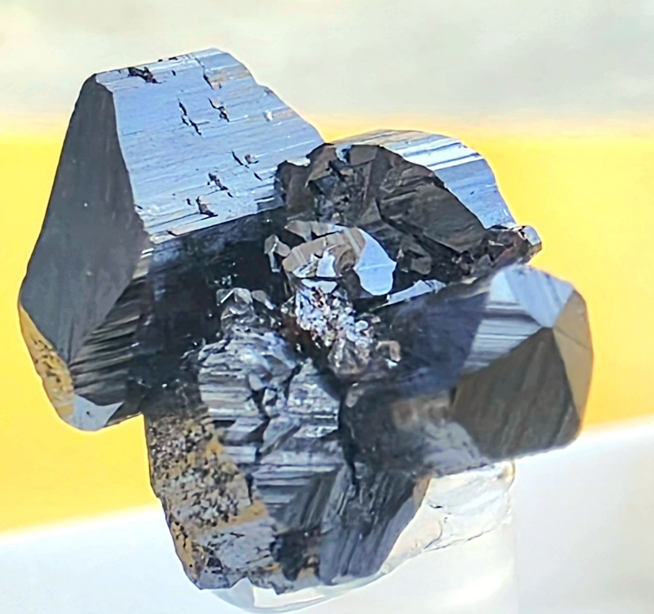 Minerali & Pietre curative: Rutil Zwilling mit einem prismstischen Rutil in Kombination – Usato da Glis venduto da nbu_65ys 1