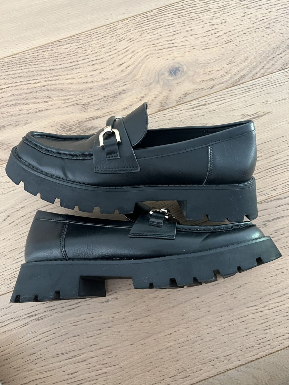 Pull&Bear Scarpe da donna: Mocassins Pull&Bear noir taille 38 – Usato da Orsières venduto da far_5lp2 3