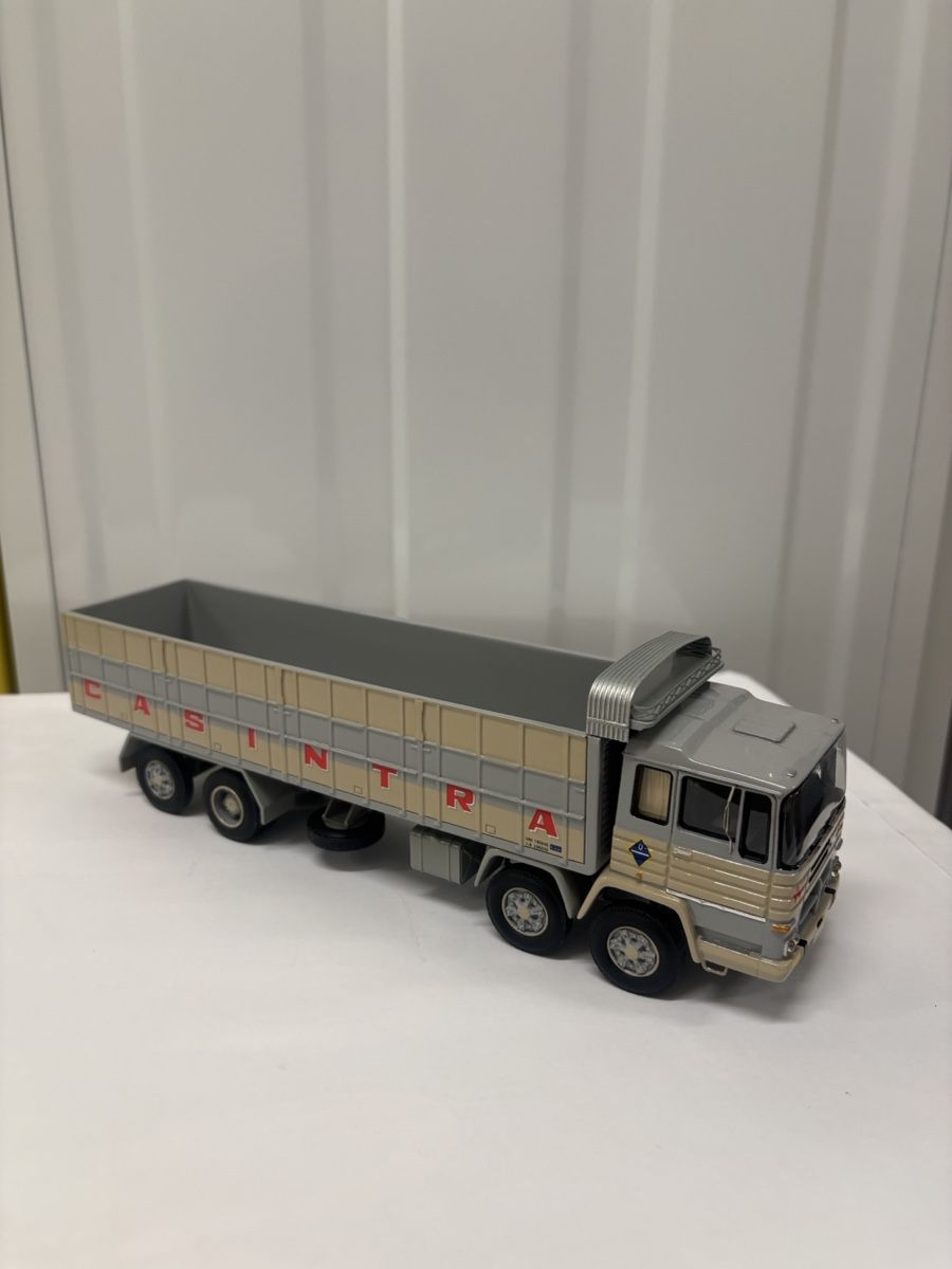 Kit di modellismo & Modellini statici: Model truck Castra silver grey – Nuovo (secondo la descrizione) da Genolier venduto da adr_rph7
