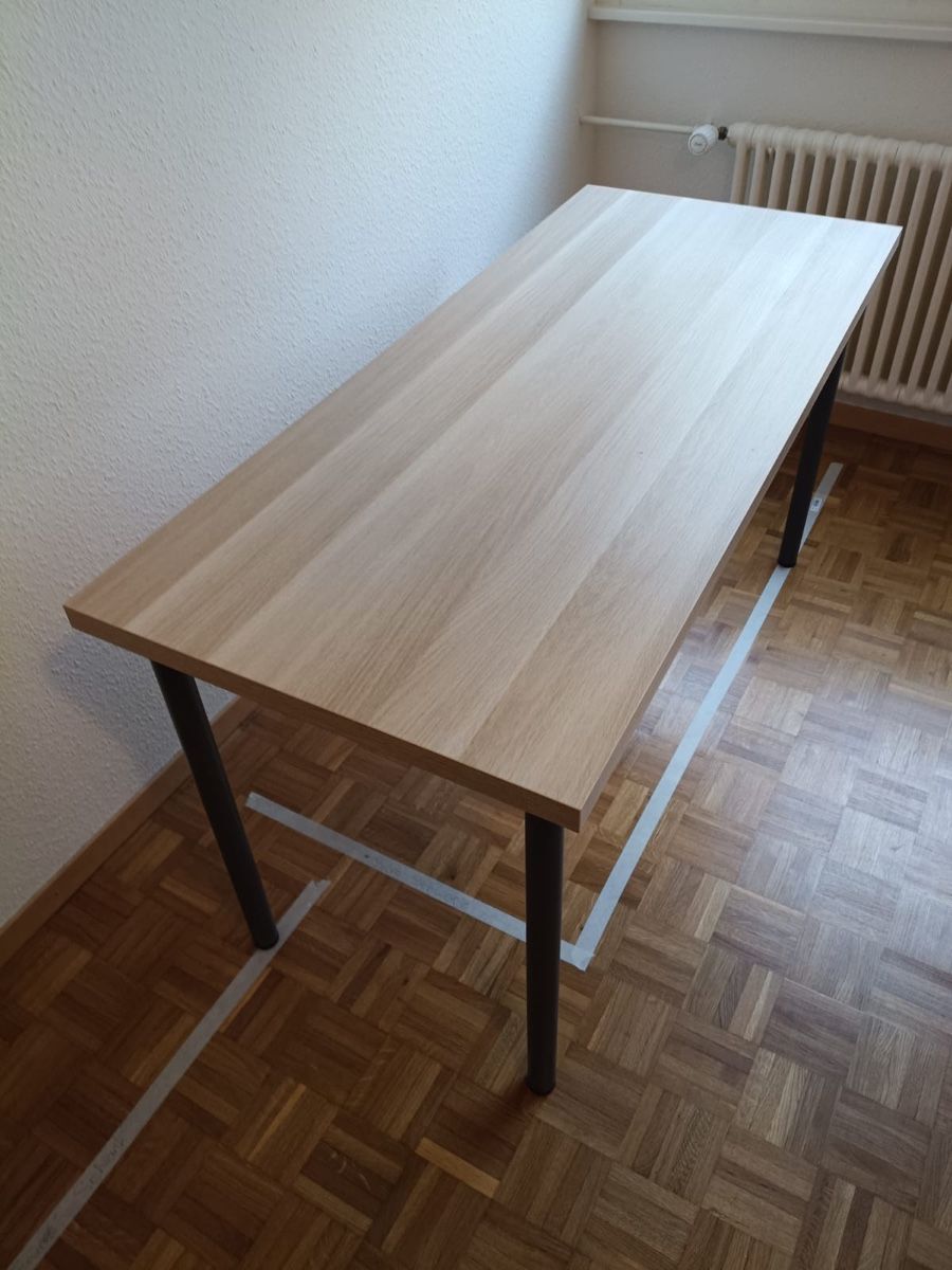 Scrivanie: Bureau en bois clair – Usato da Genève venduto da Zen56 1