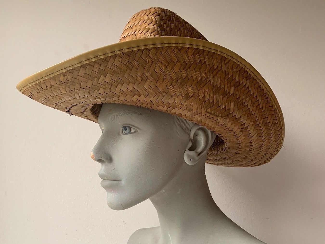 Copricapi, berretti & cappellini: Cowboyhut Stroh Grösse ca. 59 – Usato da Belp venduto da aprico