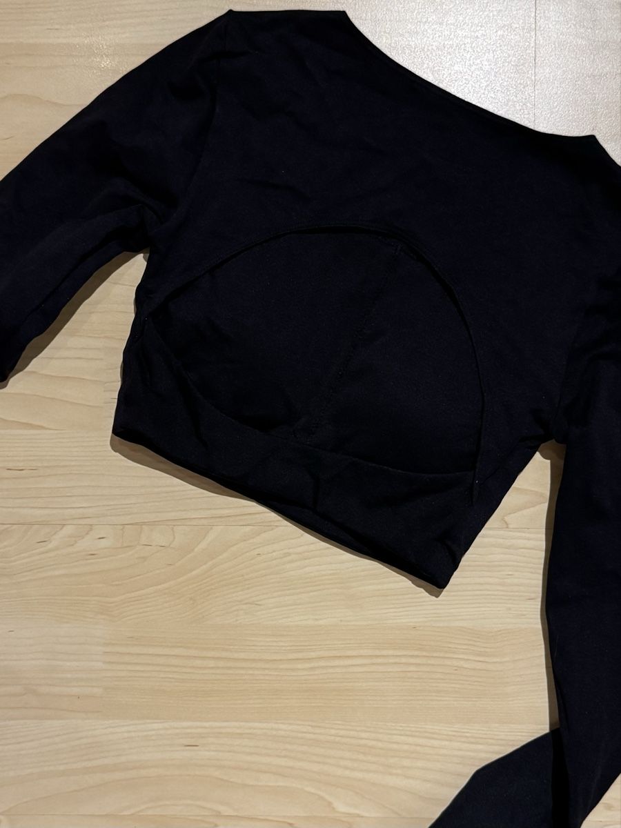 Tops: Studio 71 Sporttop Langarm, Grösse S – Neu (gemäss Beschreibung) aus Tuggen von jess_gls06 1