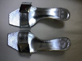 SANDALETTE N.D. COLL. SILBER MIT ZIERSCHNALLE GR. 36, ITALY
