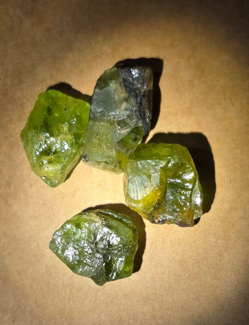 Edelsteine: 69,5 ct Peridots bruts 4 pcs – Gebraucht aus Carouge GE von Crystal_Energy 2