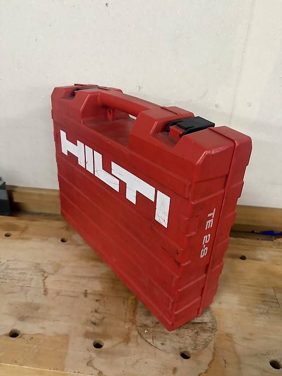 Trapani: Hilti Bohrhammer  – Usato da Lausen venduto da Gjuliana4 2
