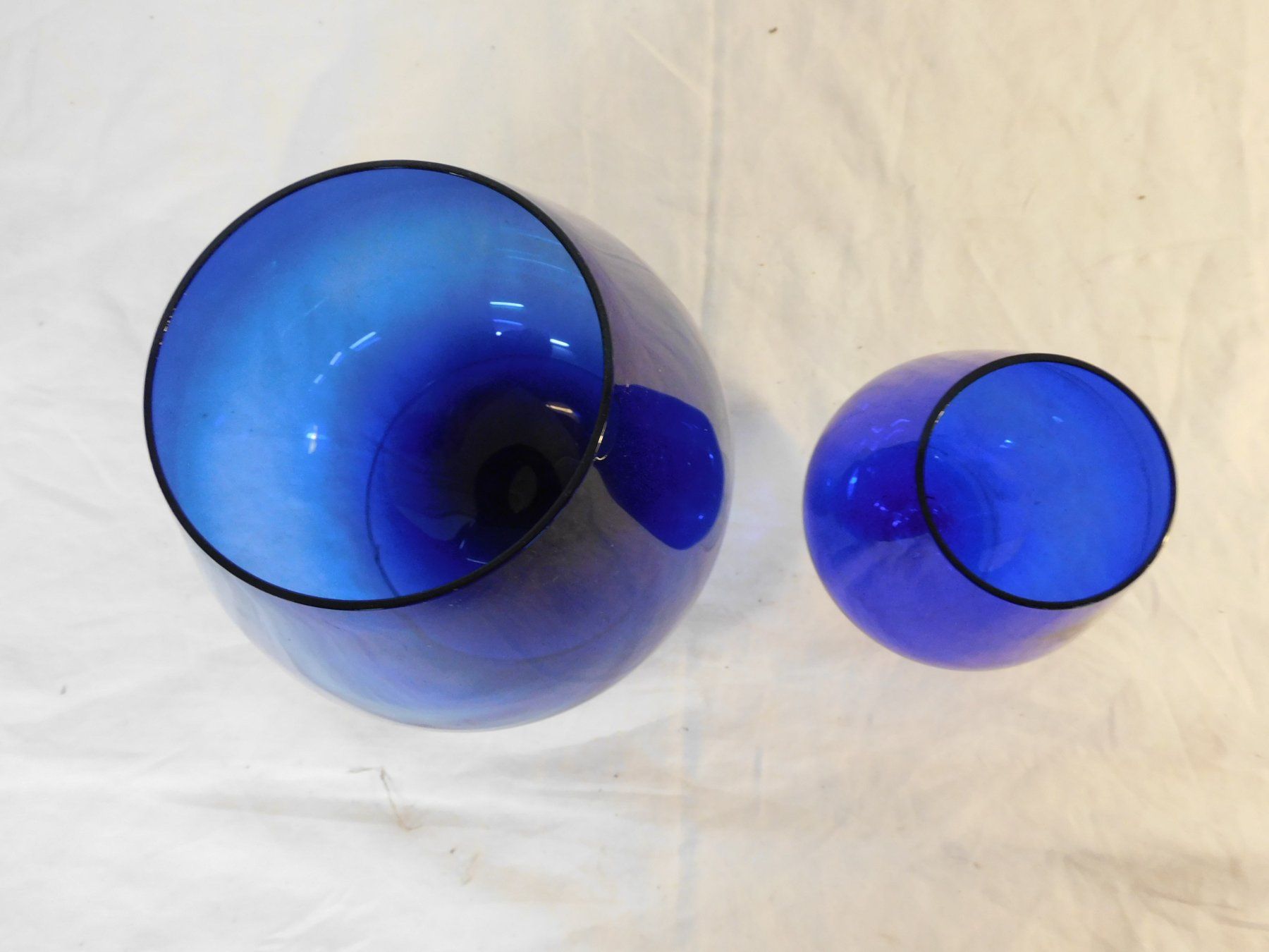 Vasi & Recipienti: 2 Kobaltblaue Glasvasen, Vintage – Usato da sursee venduto da trilli-tralli 5