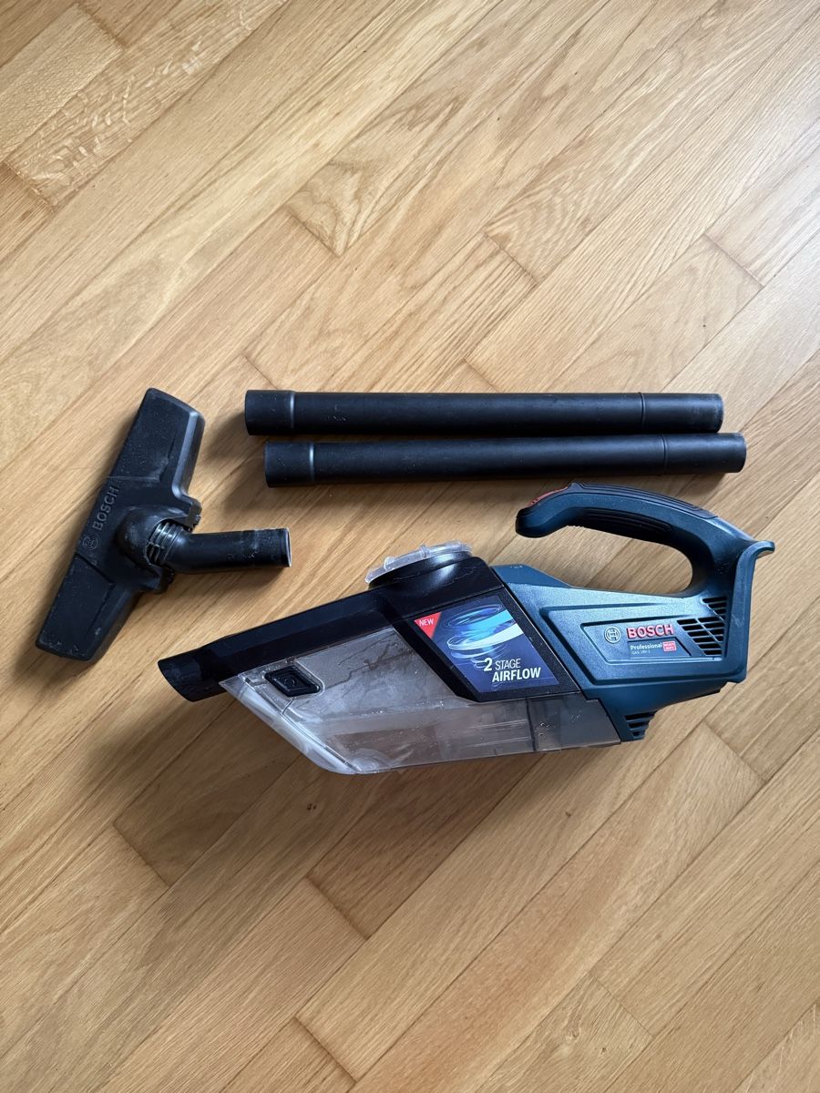 Bosch Aspirapolveri & Accessori: Bosch Akku Handsauger GAS 18V-1 – Usato da Hünenberg venduto da Cedric11L